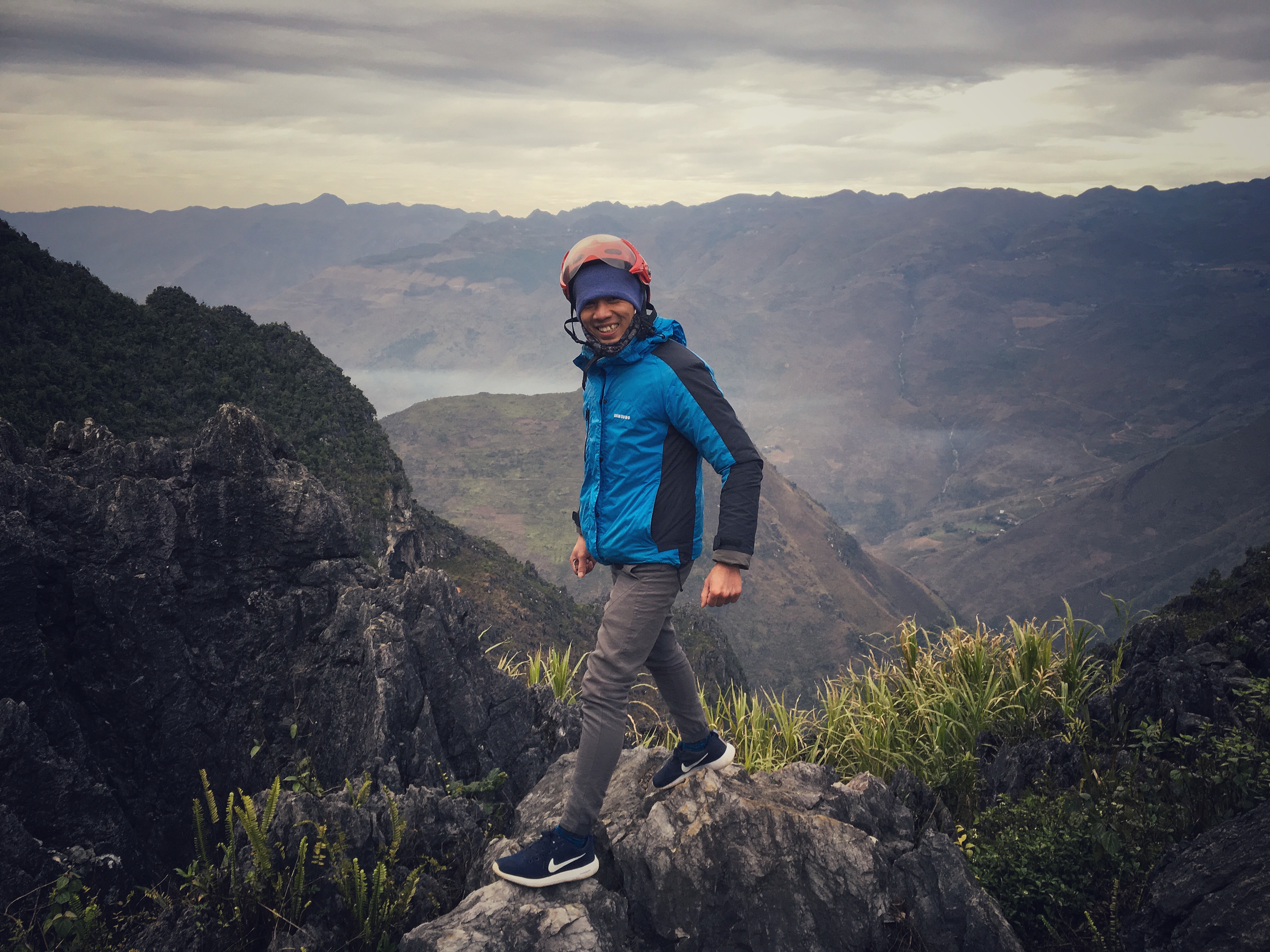 Dong Van,Ha Giang,Northern Vietnam,Ma Pi Leng Pass,vietnammountaintravel.com,เวียดนามเหนือ,ฮาซาง,ไมปิแล่งพาส,Remind me later traveling,เที่ยวเวียดนาม