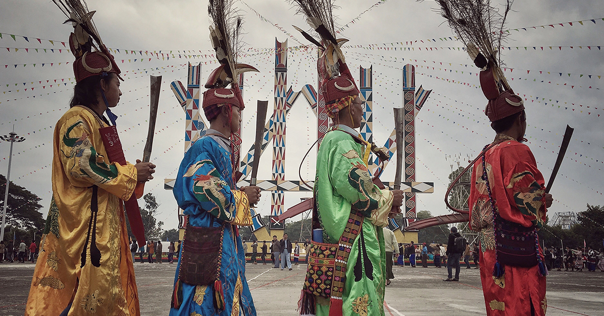 การเต้นมะเนา, Manao Festival,Myo Ma market, Myitkyina market,รีวิว รัฐคะฉิ่น,เที่ยวมิตจีนา,Travel Kachin,เที่ยวพม่า,เที่ยวพม่าด้วยตัวเอง,Remind me later traveling,travel Myitkyina,ที่เที่ยวมิตจีนา,เที่ยวคะฉิ่น,วางแผนเที่ยวพม่า,ต้นน้ำแม่น้ำอิรวดี,มยิโซน Myitsone,myitkyina travel,Ayeyarwady River confluence,เที่ยวพม่าตอนเหนือ,UPPER AYEYARWADY,Myitsone confluence,สถานที่เที่ยวมิตจีนา