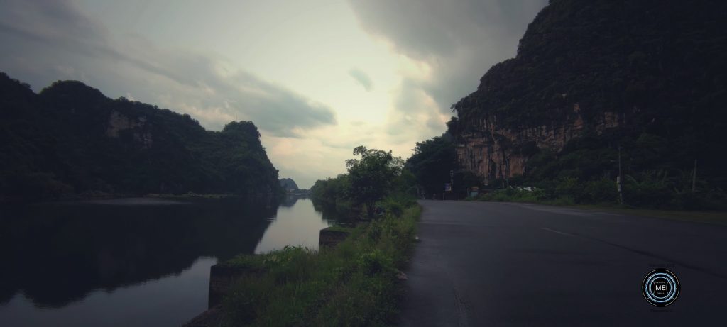 Hoa Lu Ancient Capital, Nihn Bihn, Tam Coc, เที่ยวเวียดนาม, วางแผนเที่ยวเวียดนาม, เที่ยวเวียดนามเหนือ, เที่ยวเวียดนามด้วยตัวเอง, Things to do Nihn Bihn, แหล่งท่องเที่ยวนิญบิ่ญ, remindmelatertraveling.com, ตะลุยเวียดนามเหนือ, เวียดนามเที่ยวไหนดี, เวียดนามเหนือ, ที่เที่ยวเวียดนามเหนือ, รีวิวเที่ยวเวียดนามด้วยตนเอง, วางแผนเที่ยวเวียดนาม, สถานที่เที่ยวเวียดนามเหนือ, เที่ยวเวียดนาม2อาทิตย์, เที่ยวเวียดนามด้วยตัวเอง, เที่ยวเวียดนามเหนือ